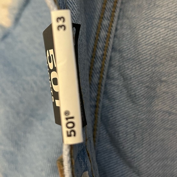 Levi’s - Women’s High Rise 501 Original Shorts - Picture 5 of 6